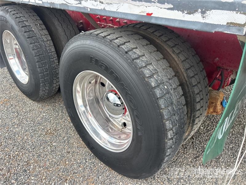 Peterbilt 365 8x4 Mixer Truck Camiões de betão