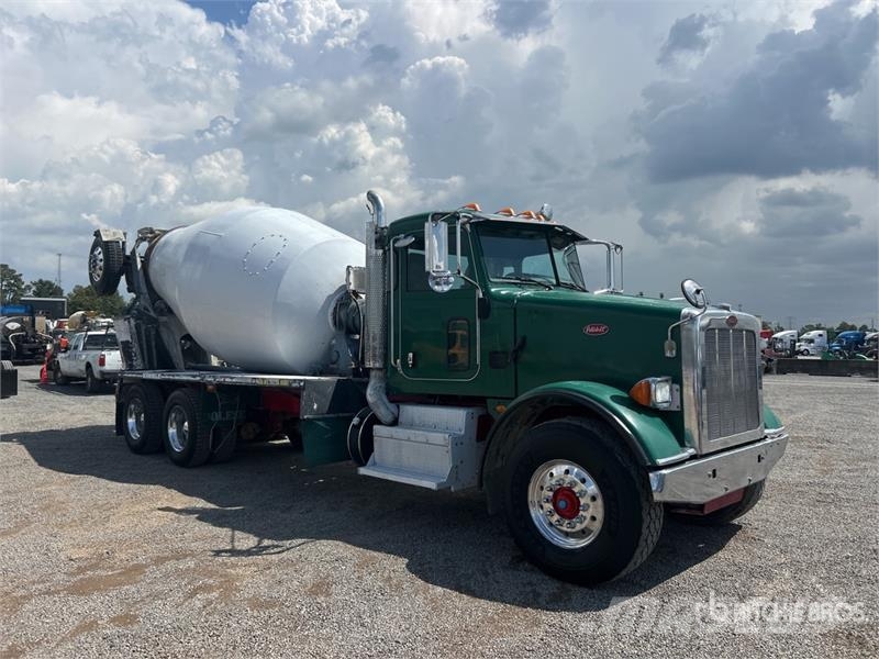 Peterbilt 365 8x4 Mixer Truck Camiões de betão