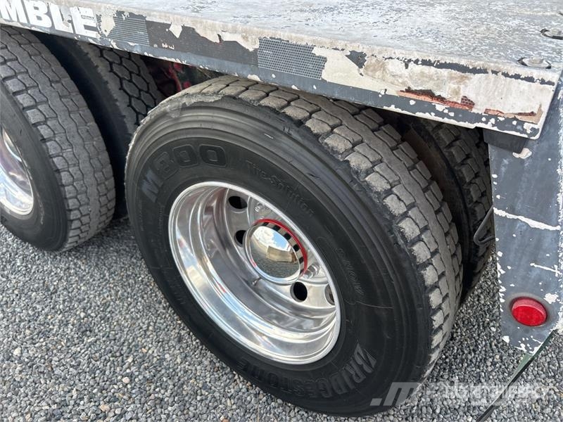 Peterbilt 365 8x4 Mixer Truck Camiões de betão