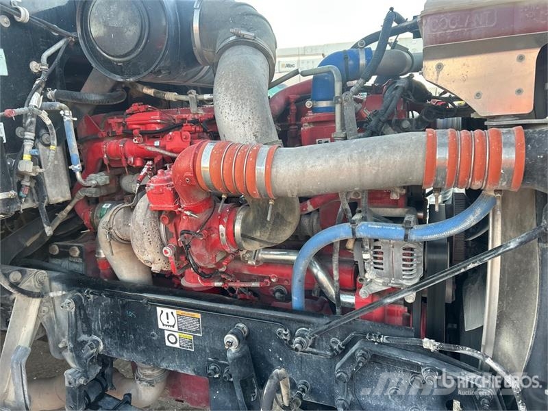 Peterbilt 367 中古トラクターヘッド | トレーラーヘッド
