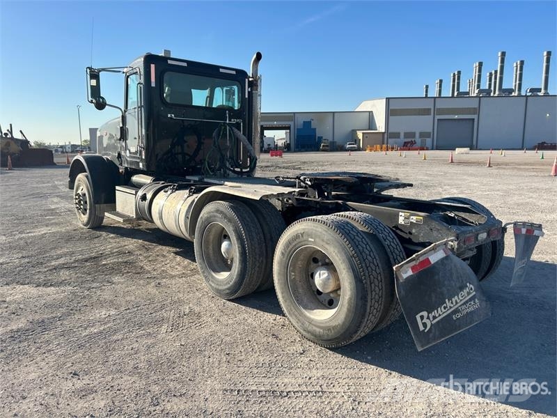 Peterbilt 367 Vilcēji