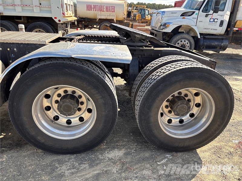 Peterbilt 367 Vilcēji