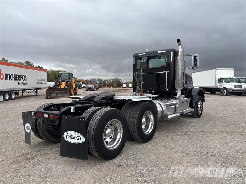 Peterbilt 367 Cavalos mecânicos