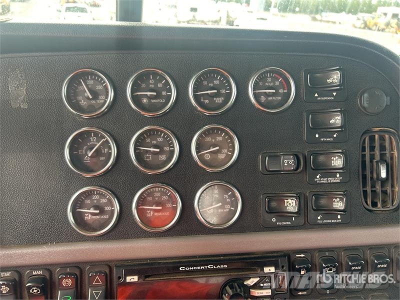Peterbilt 367 牵引车