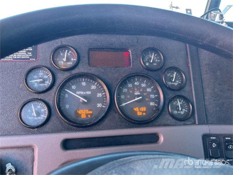 Peterbilt 367 وحدات الجر