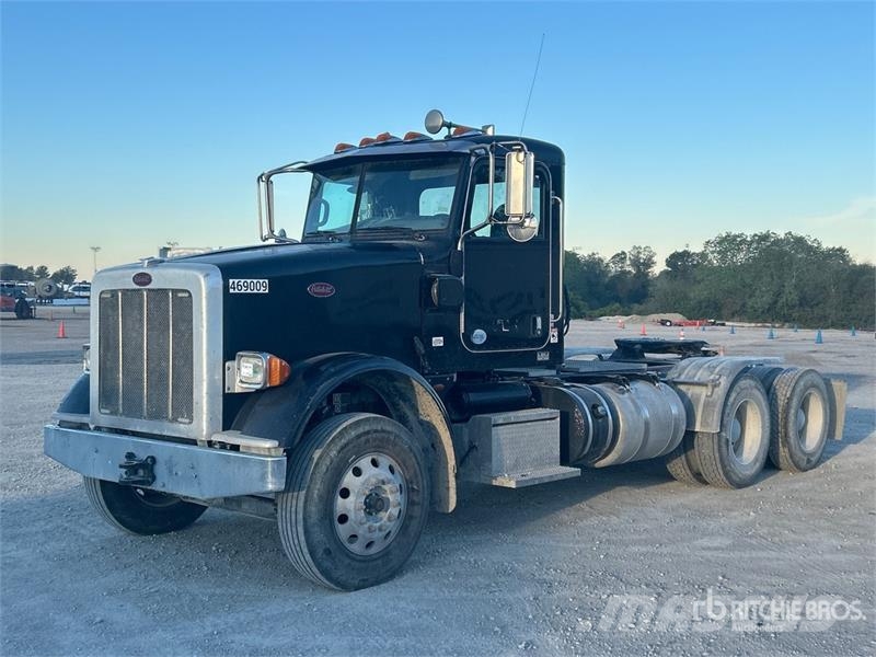 Peterbilt 367 中古トラクターヘッド | トレーラーヘッド