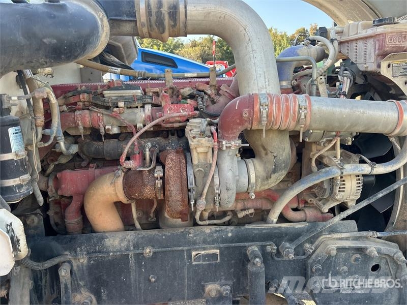 Peterbilt 367 Skip bin truck