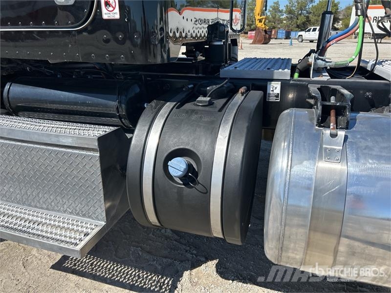 Peterbilt 367 وحدات الجر