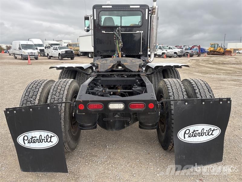 Peterbilt 367 Cavalos mecânicos