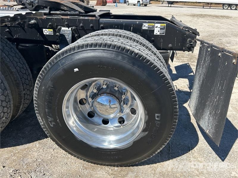 Peterbilt 367 وحدات الجر