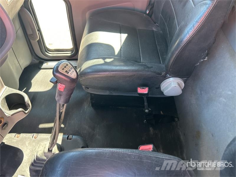 Peterbilt 367 وحدات الجر