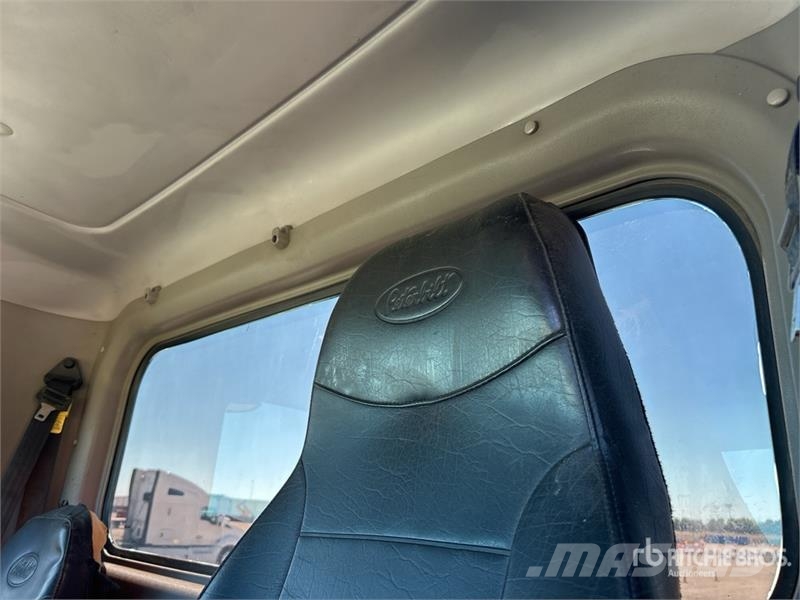 Peterbilt 367 وحدات الجر