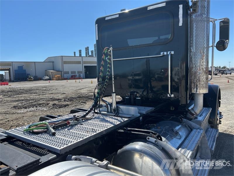 Peterbilt 367 وحدات الجر