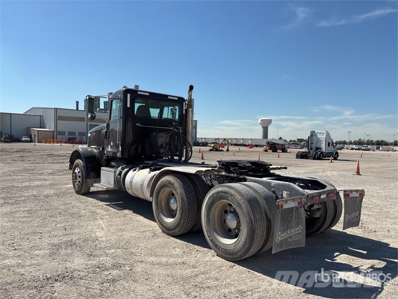 Peterbilt 367 Sattelzugmaschinen
