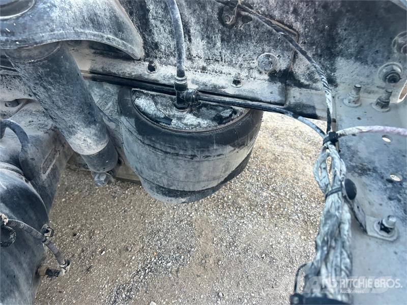 Peterbilt 367 中古トラクターヘッド | トレーラーヘッド