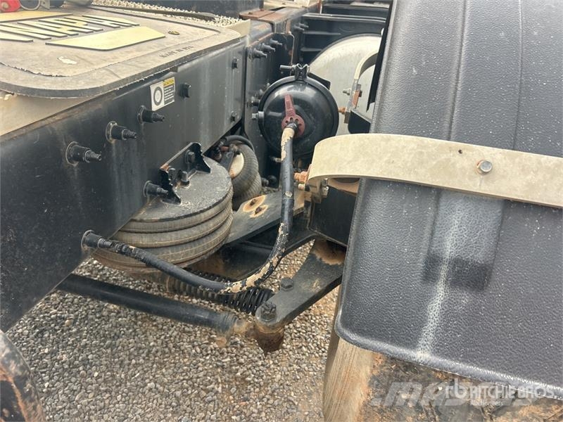 Peterbilt 367 牵引车