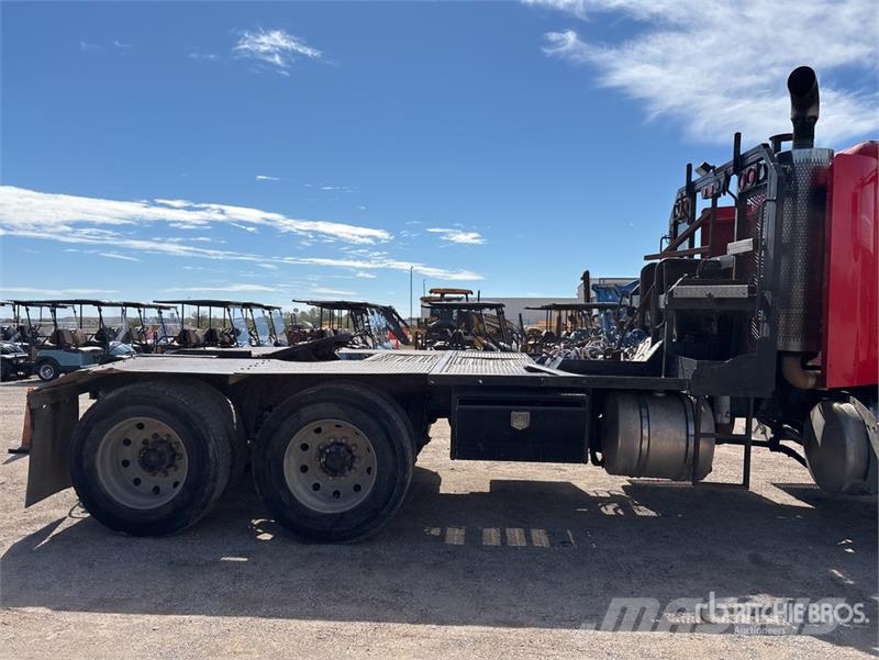 Peterbilt 367 Kurtaricilar