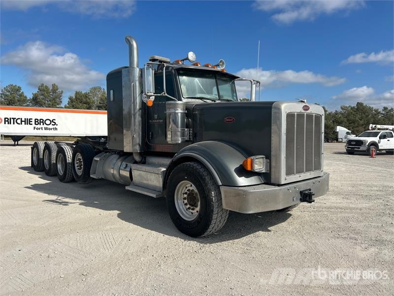 Peterbilt 367 10x4 Quad/A Sleeper Truck Tractor Ostali kamioni