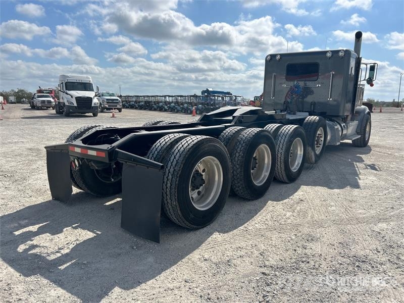 Peterbilt 367 10x4 Quad/A Sleeper Truck Tractor Ostali kamioni