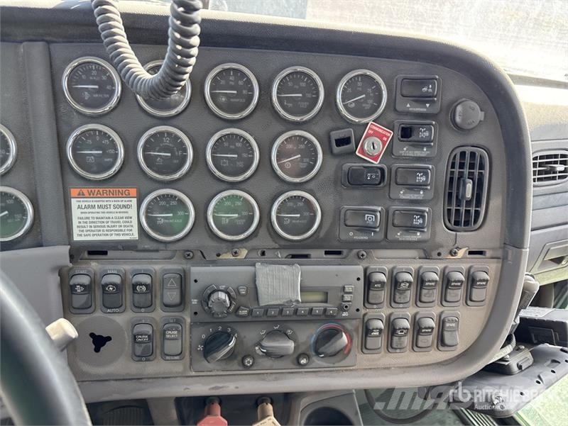 Peterbilt 367 12x6 5-Axle Sleeper Truck Tractor Diger kamyonlar