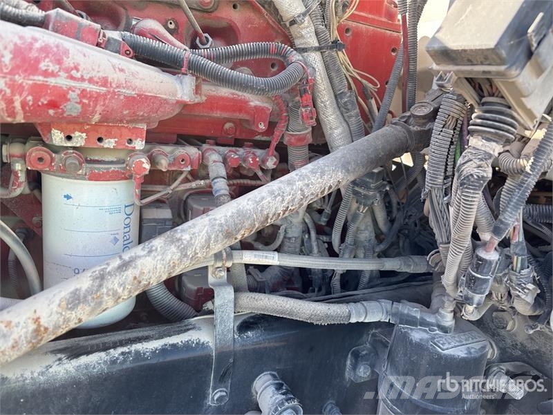 Peterbilt 367 12x6 5-Axle Sleeper Truck Tractor Diger kamyonlar