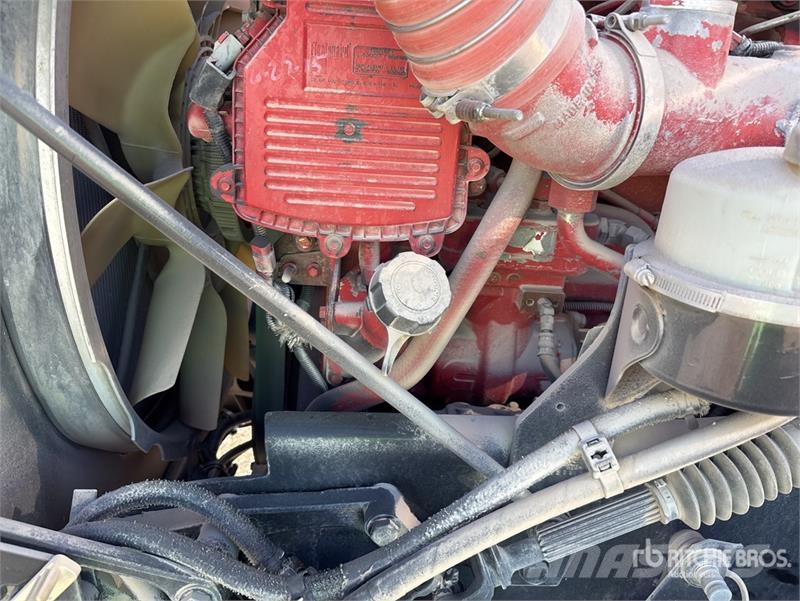 Peterbilt 367 12x6 5-Axle Sleeper Truck Tractor Diger kamyonlar