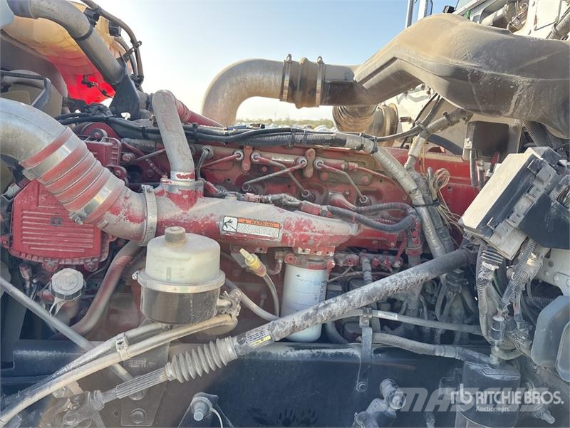 Peterbilt 367 12x6 5-Axle Sleeper Truck Tractor Diger kamyonlar