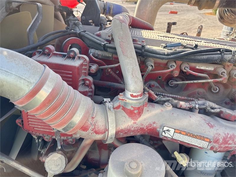 Peterbilt 367 12x6 5-Axle Sleeper Truck Tractor Diger kamyonlar