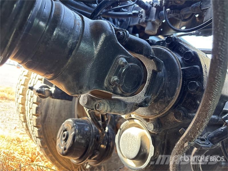 Peterbilt 367 12x6 5-Axle Sleeper Truck Tractor Diger kamyonlar