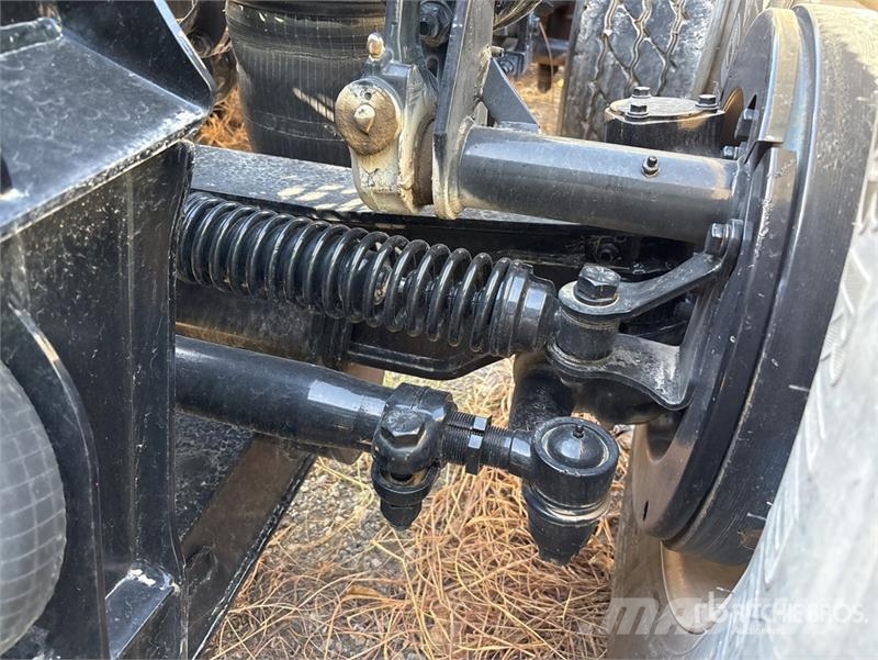 Peterbilt 367 12x6 Quad/A Sleeper Truck Tractor Diger kamyonlar