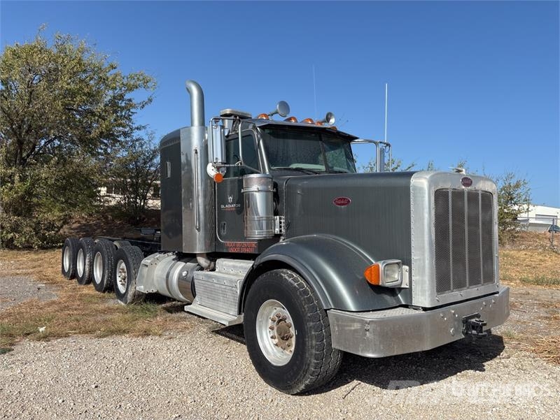 Peterbilt 367 12x6 Quad/A Sleeper Truck Tractor Diger kamyonlar