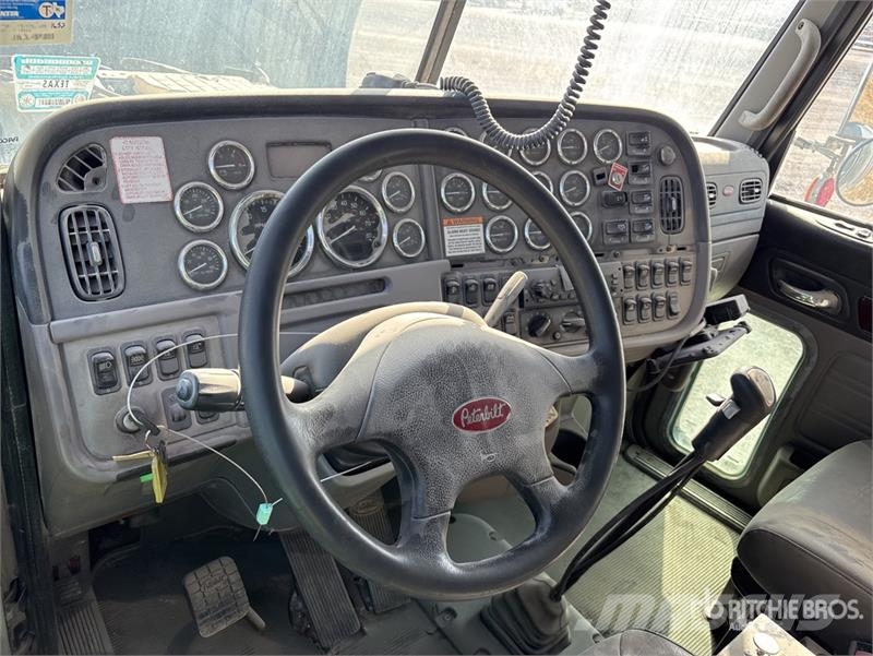 Peterbilt 367 12x6 Quad/A Sleeper Truck Tractor Diger kamyonlar