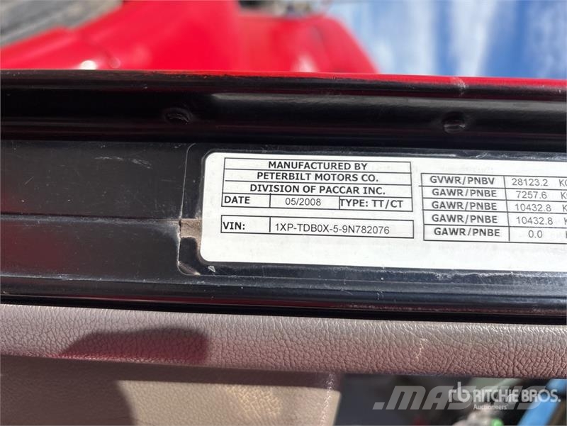 Peterbilt 367 6x4 Winch Truck Hinausautot