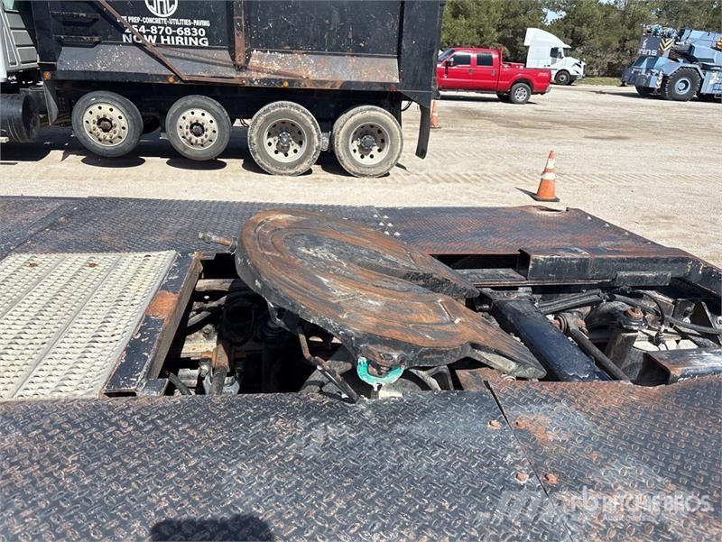 Peterbilt 367 6x4 Winch Truck Hinausautot