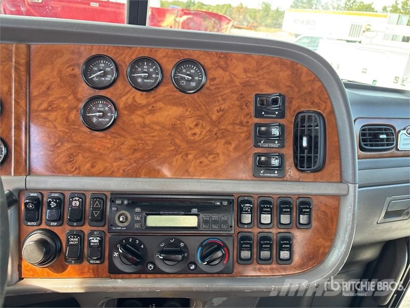 Peterbilt 367 6x4 Winch Truck Hinausautot