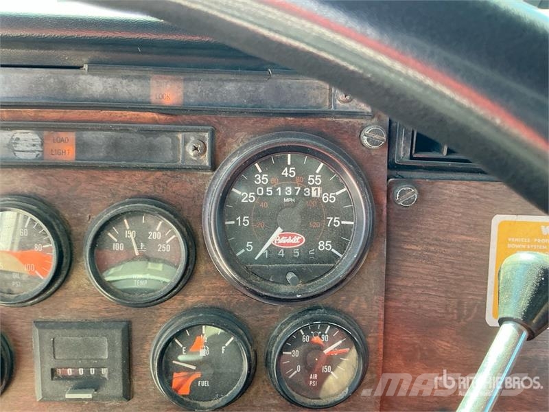 Peterbilt 377 Autotractoare