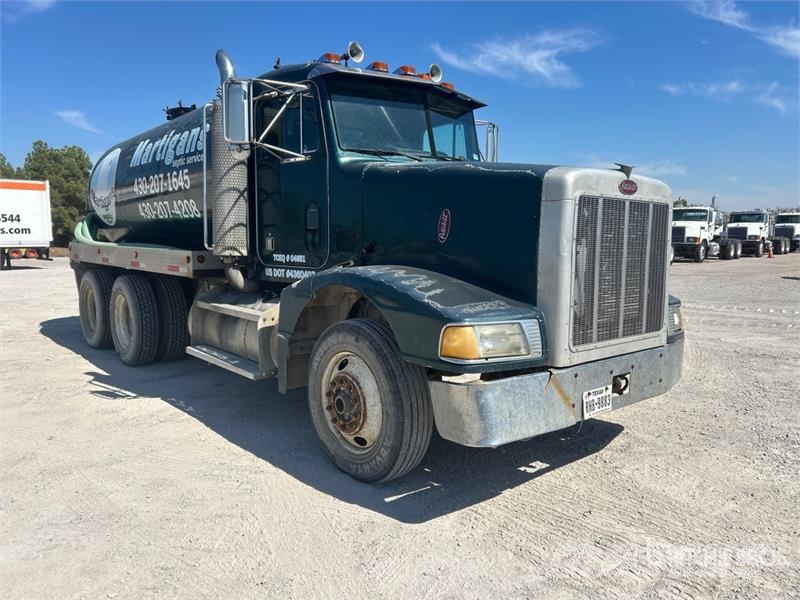 Peterbilt 377 6x4 Vacuum Tanker Truck Saug- und Druckwagen