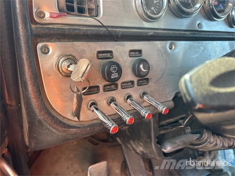 Peterbilt 379 وحدات الجر