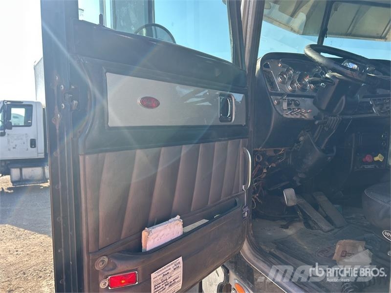 Peterbilt 379 وحدات الجر