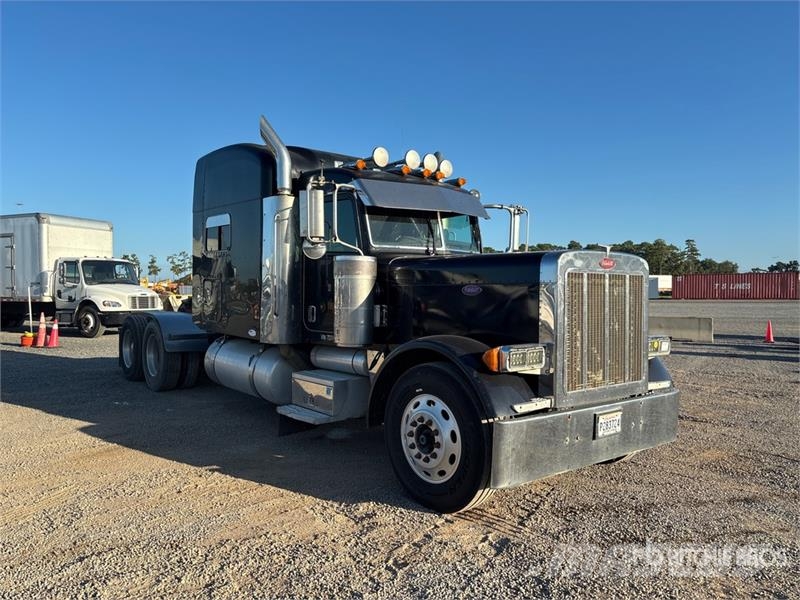 Peterbilt 379 Trekkers