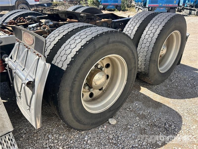 Peterbilt 379 曳引機組件
