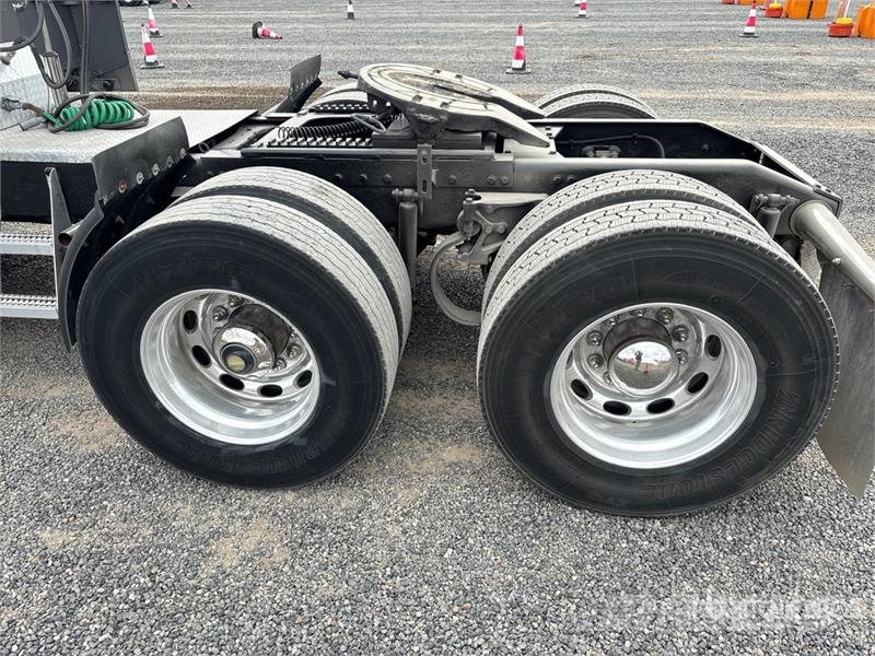 Peterbilt 379 Vlačilci