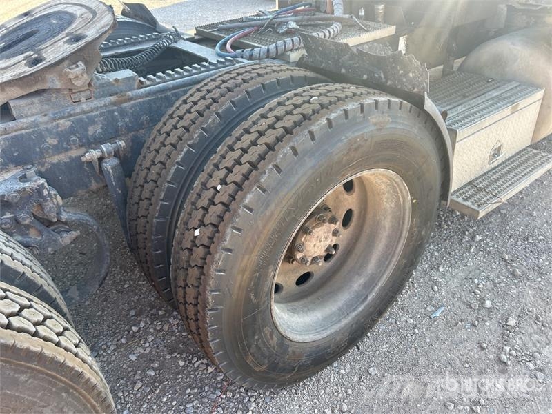 Peterbilt 379 وحدات الجر