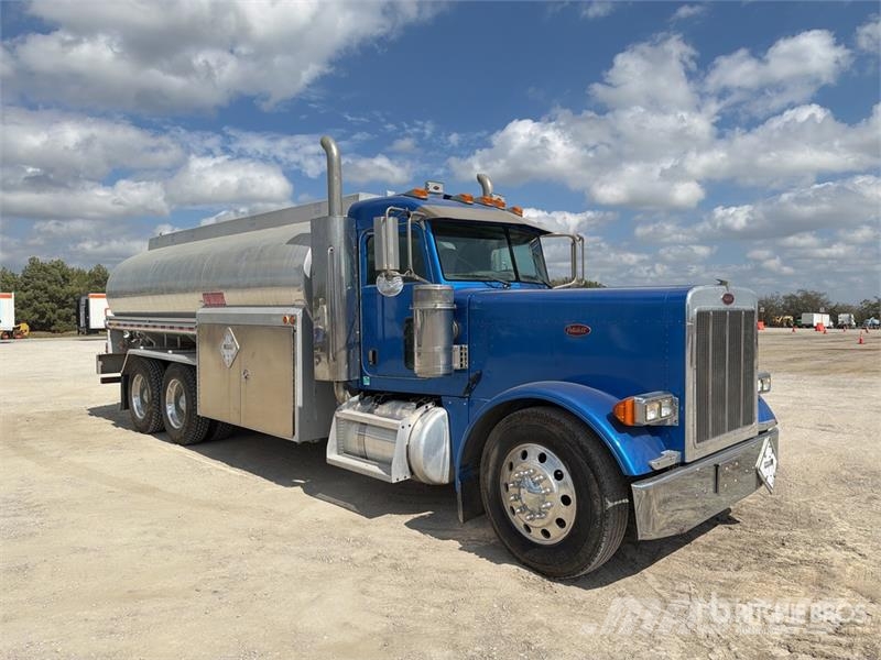 Peterbilt 379 4200 gal 6x4 Tanker Truck Tovornjaki cisterne