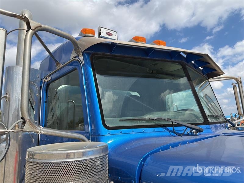 Peterbilt 379 4200 gal 6x4 Tanker Truck Tovornjaki cisterne