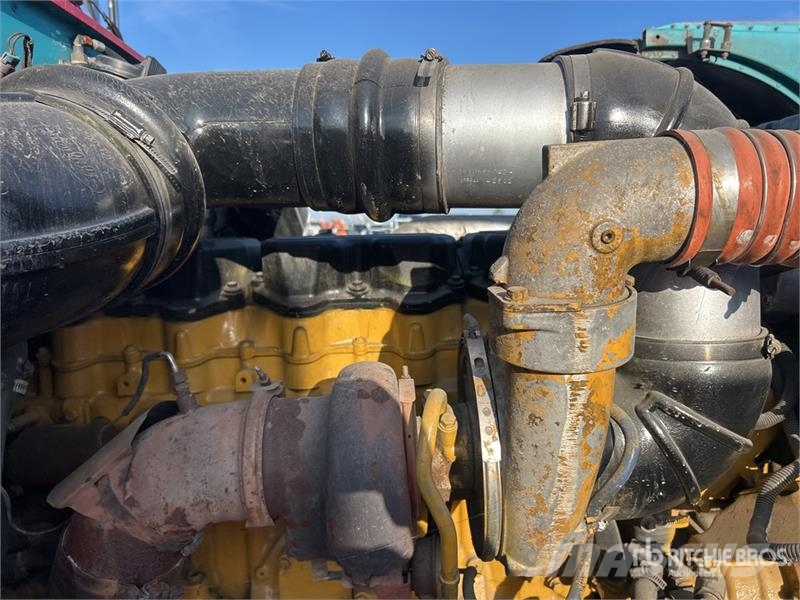 Peterbilt 379 6x4 T/A Day Cab Truck Tractor Prime Movers