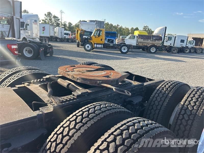 Peterbilt 379 6x4 T/A Day Cab Truck Tractor Prime Movers
