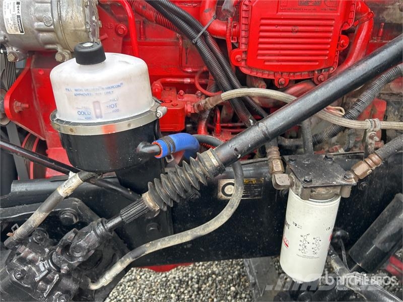 Peterbilt 384 Water bowser