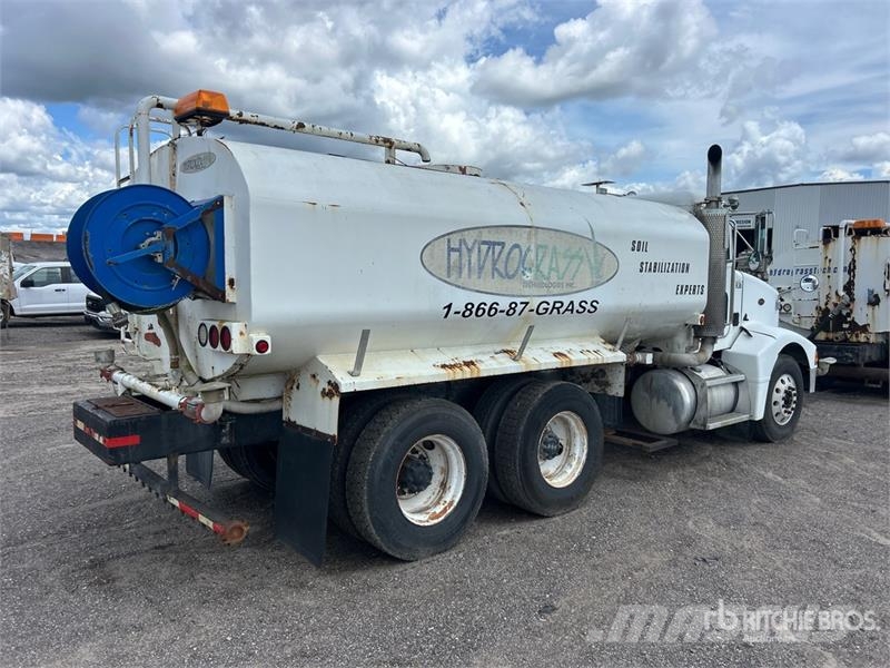 Peterbilt 385 صهاريج مياه