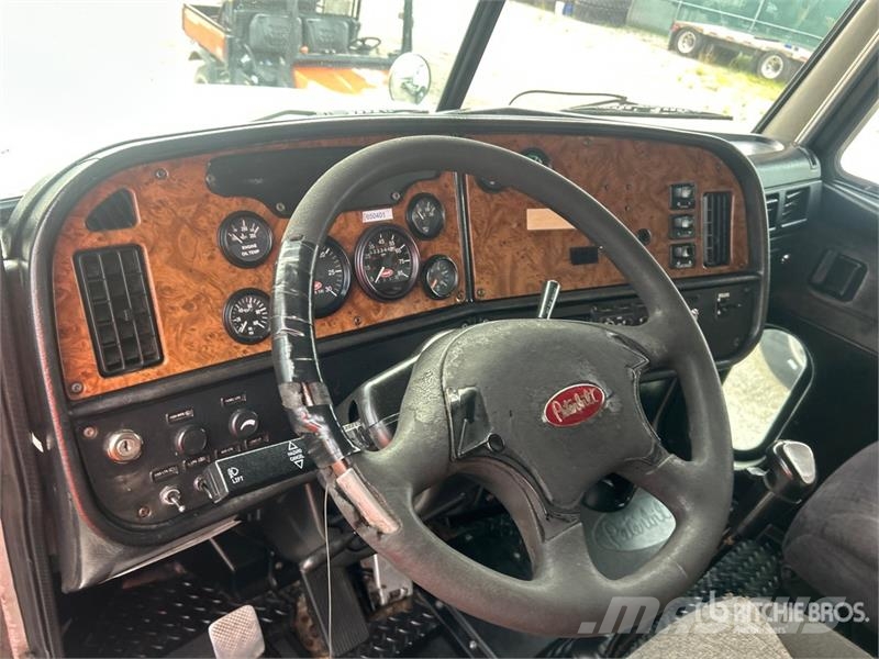 Peterbilt 385 Поливочные машины